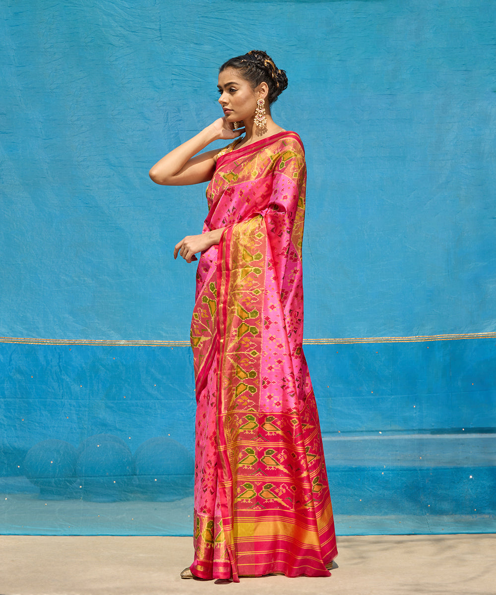 Handloom_Candy_Pink_Pure_Mulberry_Silk_Ikat_Patola_Saree_With_Hot_Pink_Border_WeaverStory_01