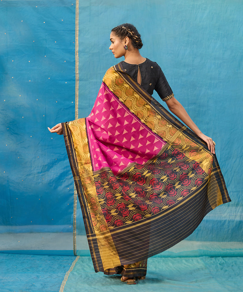 Pink_And_Black_Handloom_Pure_Mulberry_Silk_Ikat_Patola_Saree_With_Tissue_Border_WeaverStory_03