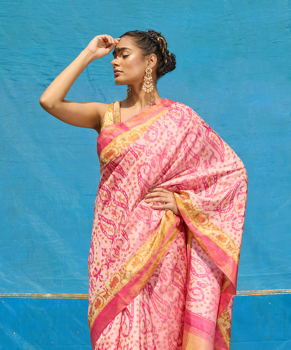 Soft_Pink_Handloom_Pure_Mulberry_Silk_Ikat_Patola_Saree_With_Tissue_Border_WeaverStory_02