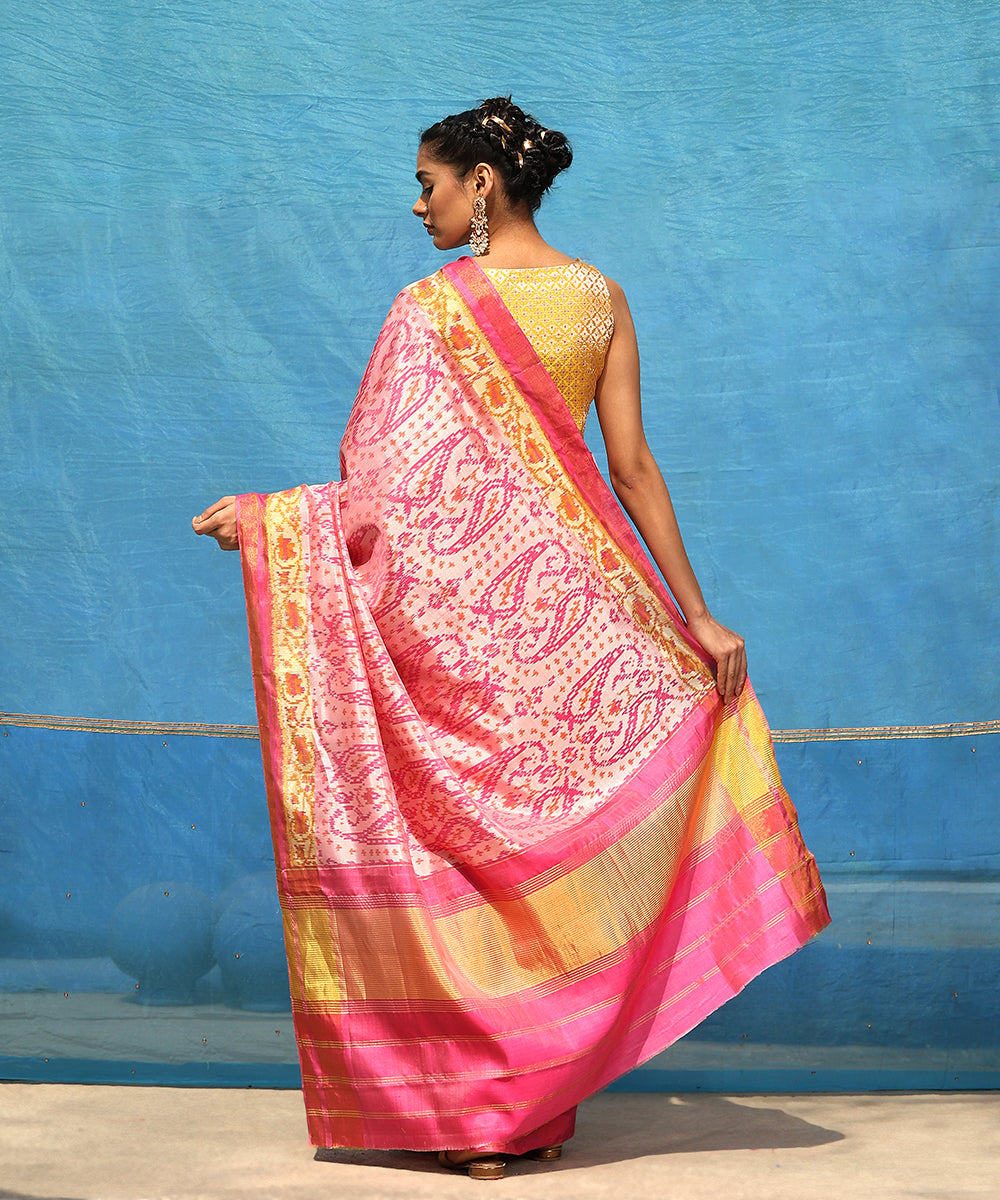 Soft_Pink_Handloom_Pure_Mulberry_Silk_Ikat_Patola_Saree_With_Tissue_Border_WeaverStory_03