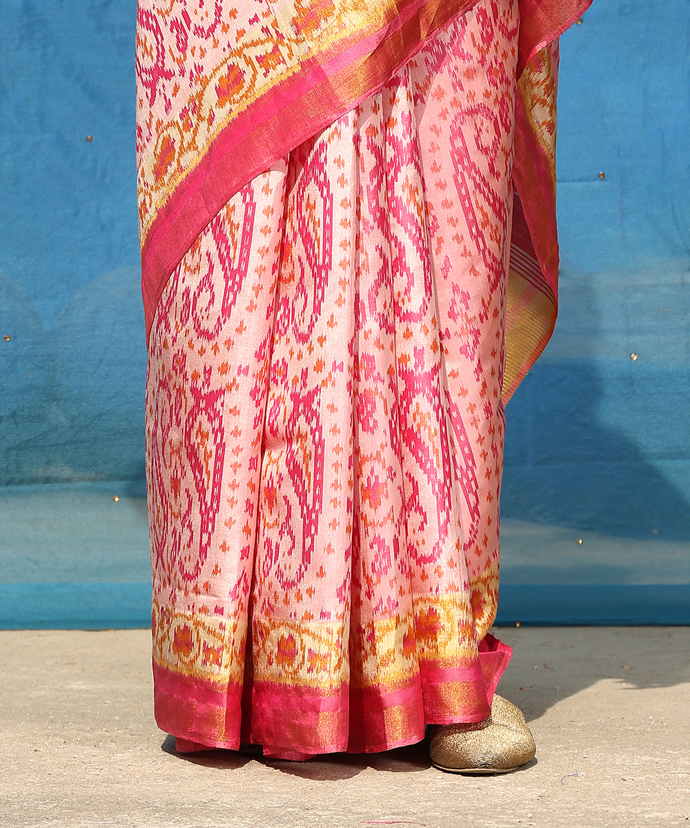 Soft_Pink_Handloom_Pure_Mulberry_Silk_Ikat_Patola_Saree_With_Tissue_Border_WeaverStory_04