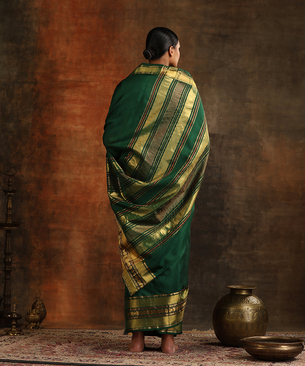 Handloom_Bottle_Green_Pure_Silk_Venkatagiri_Revival_Revival_Saree_With_Rudraksha_Border_WeaverStory_03