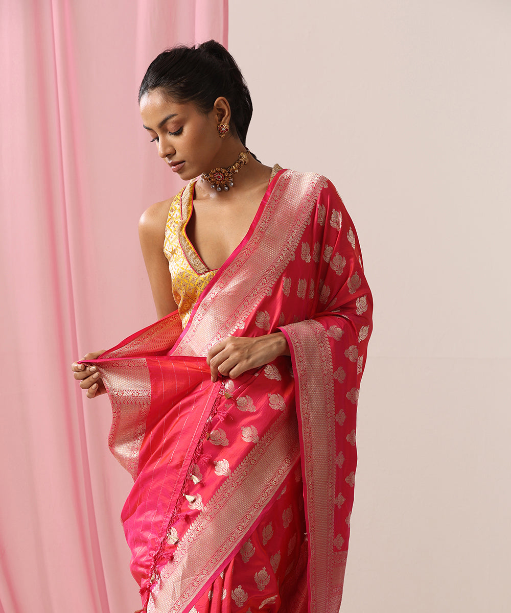 Pink_Handloom_Pure_Katan_Silk_Banarasi_Saree_With_Cutwork_Zari_Booti_WeaverStory_01