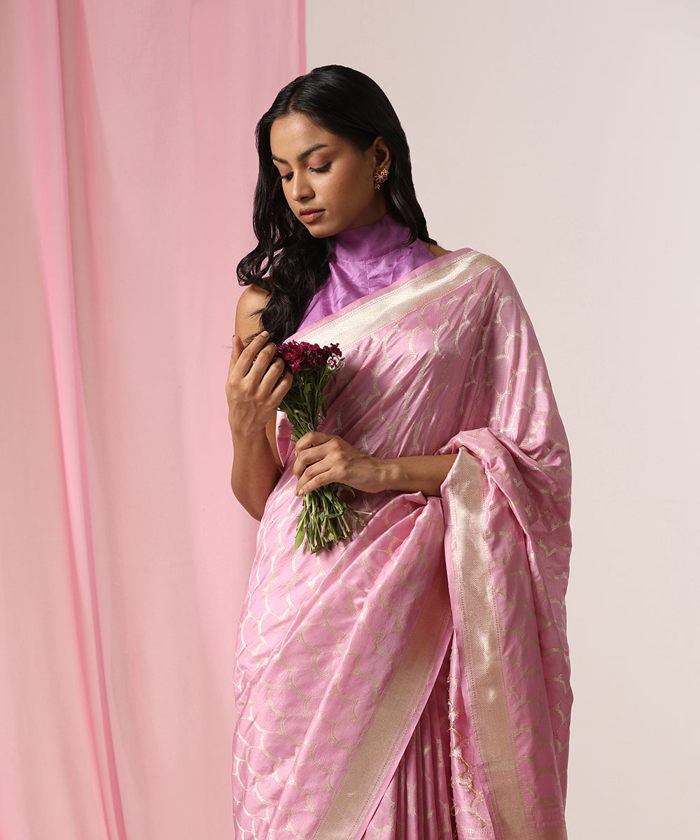 Lilac_Handloom_Pure_Katan_Silk_Banarasi_Saree_With_All_Over_Zari_Jaal_WeaverStory_01