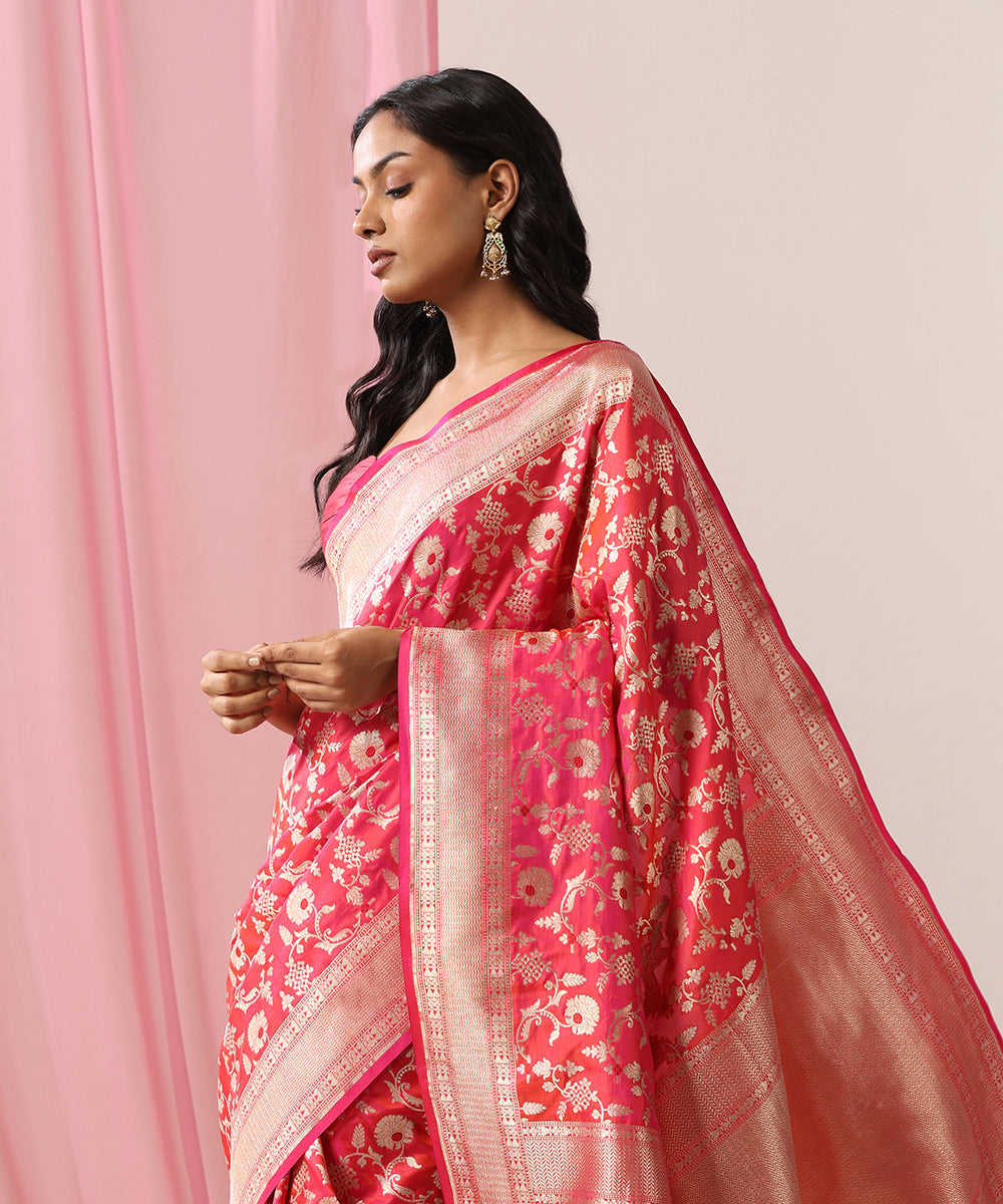 Handloom_Pink_Dual_Tone_Pure_Katan_Silk_Banarasi_Saree_With_Meenakari_Floral_Jaal_WeaverStory_01