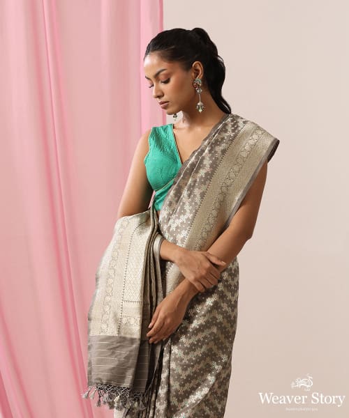 Grey_Handloom_Pure_Katan_Silk_Banarasi_Saree_With_Pink_And_Green_Meenakari_WeaverStory_01