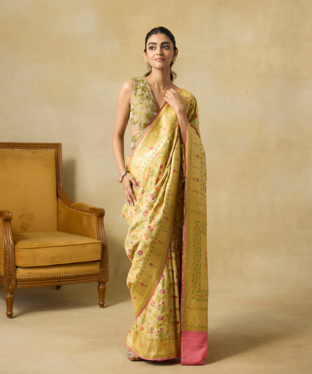 Yellow_And_Pink_Handloom_Pure_Moonga_Silk_Banarasi_Saree_With_Meenakari_WeaverStory_01