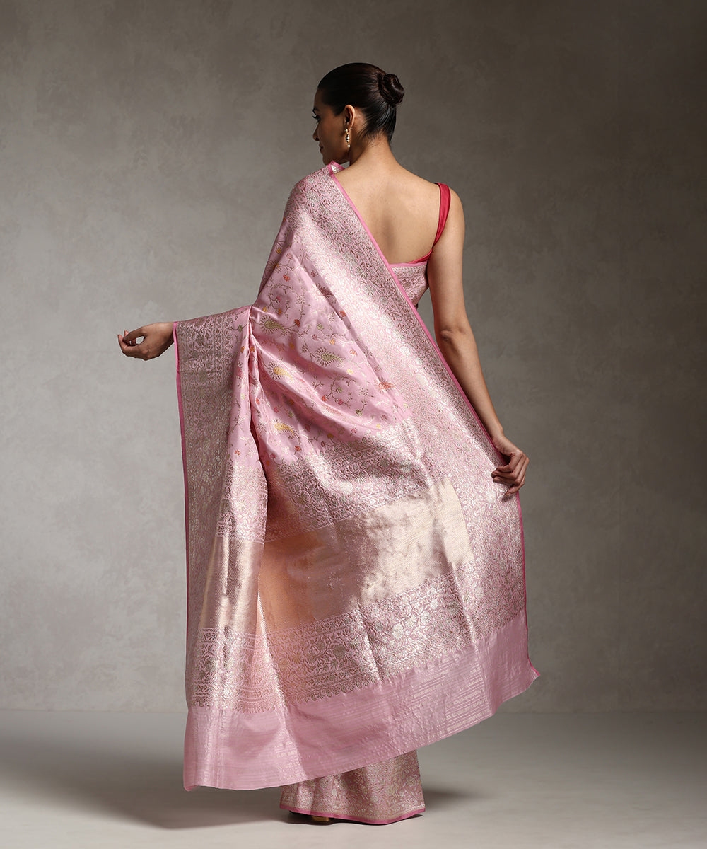 Handloom_Soft_Pink_Pure_Katan_Silk_Banarasi_Saree_With_Kadhwa_Meenakari_Jaal_WeaverStory_03