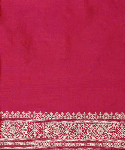 Magenta_Handloom_Pure_Katan_Silk_Jangla_Banarasi_Saree_With_Mehraab_Jaal_WeaverStory_05