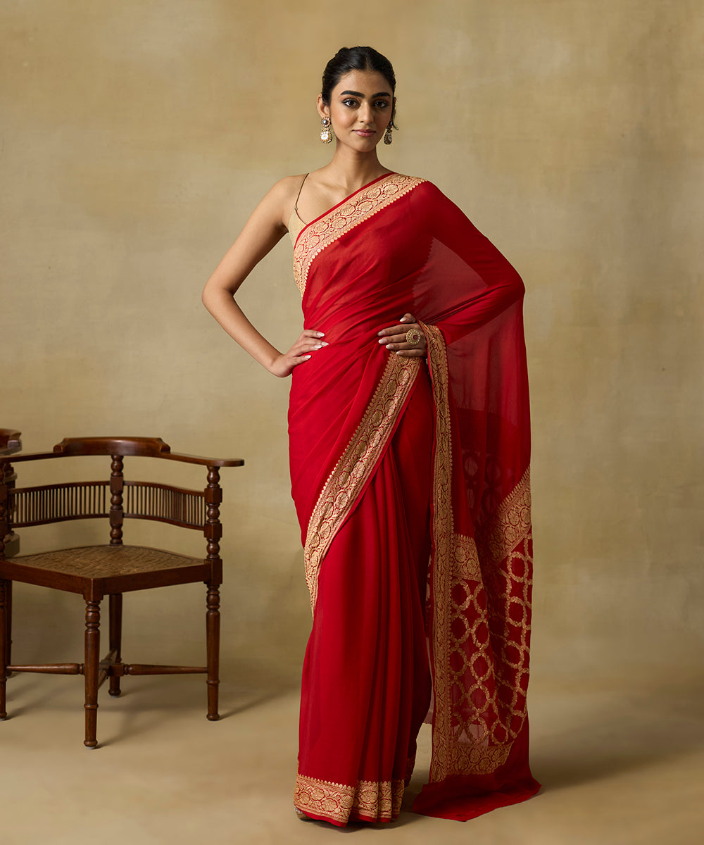 Handloom_Red_Pure_Georgette_Banarasi_Saree_With_Zari_Border_WeaverStory_01