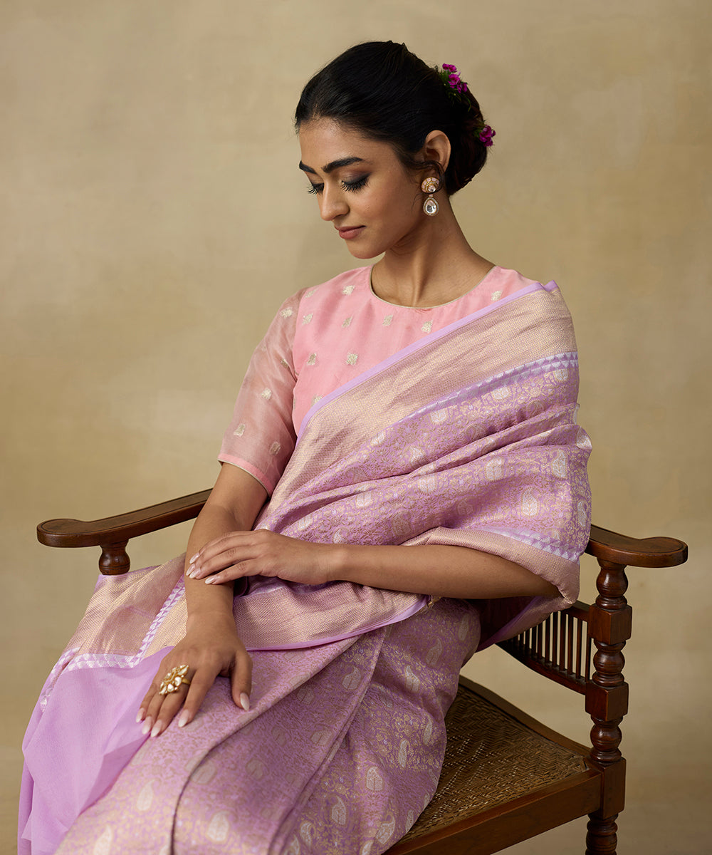 Lavender_Handloom_Pure_Georgette_Banarsai_Saree_With_Gold_And_Silver_Zari_Jaal_WeaverStory_02