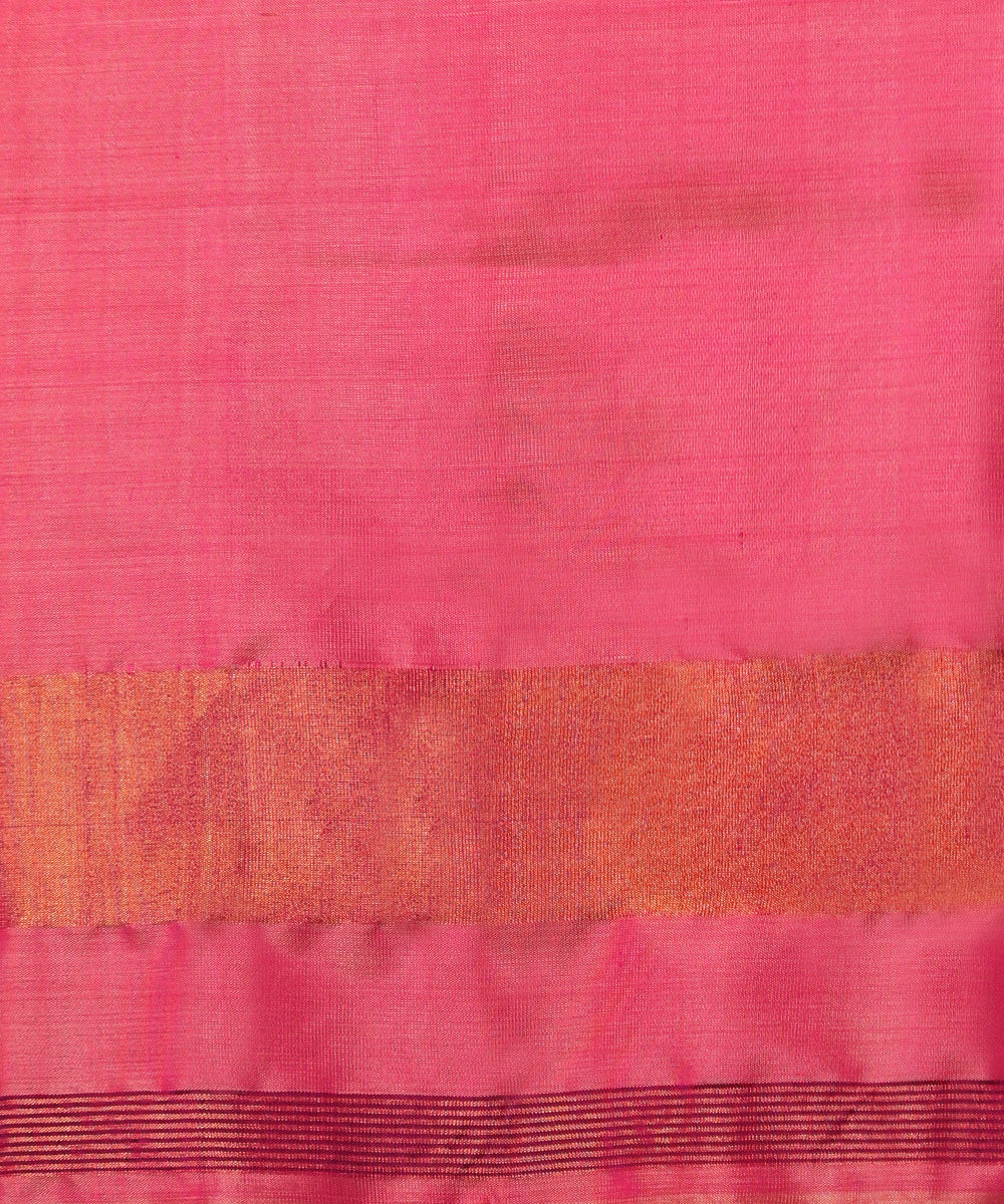 Handloom_Green_And_Pink_Pure_Mulberry_Silk_Ikat_Patola_Saree_With_Pink_Border_WeaverStory05