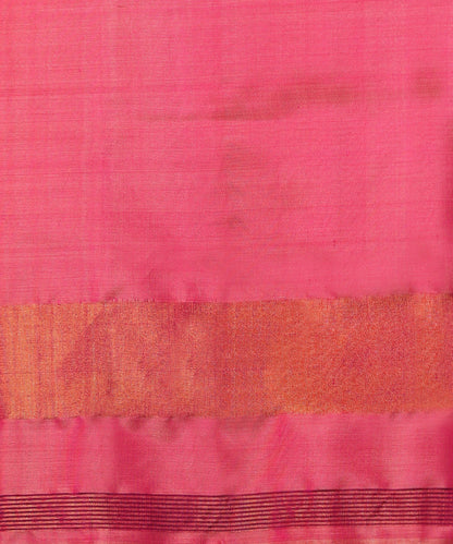 Handloom_Green_And_Pink_Pure_Mulberry_Silk_Ikat_Patola_Saree_With_Pink_Border_WeaverStory05