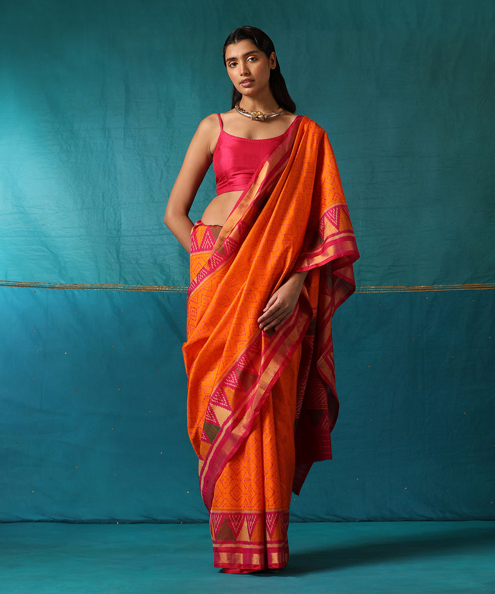 Orange_And_Pink_Handloom_Pure_Mulberry_Silk_Ikat_Patola_Saree_With_Pink_Temple_Border_WeaverStory02