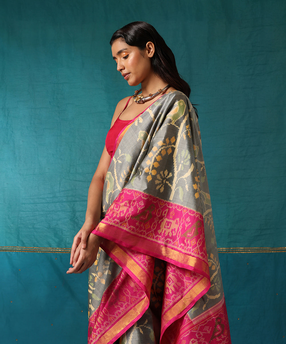 Handloom_Grey_And_Pink_Pure_Mulberry_Silk_Ikat_Patola_Saree_WeaverStory01