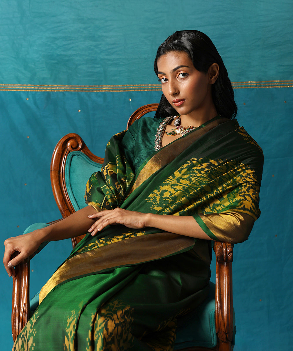 Handloom_Emerald_Green_Pure_Mulberry_Silk_Ikat_Patola_Saree_With_Zari_Border_WeaverStory01