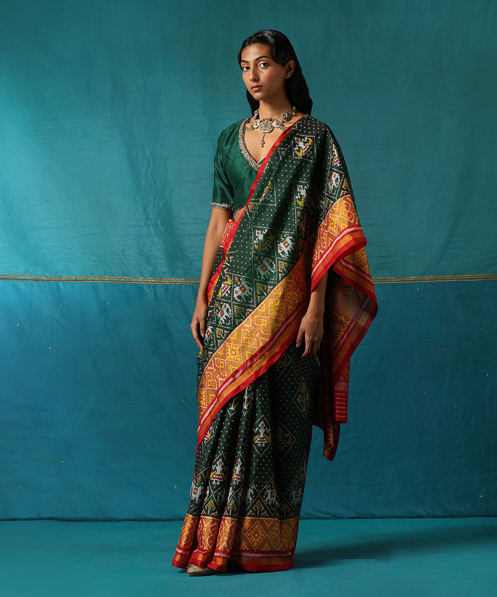 Handloom_Green_And_Red_Pure_Mulberry_Silk_Ikat_Patola_Saree_WeaverStory02