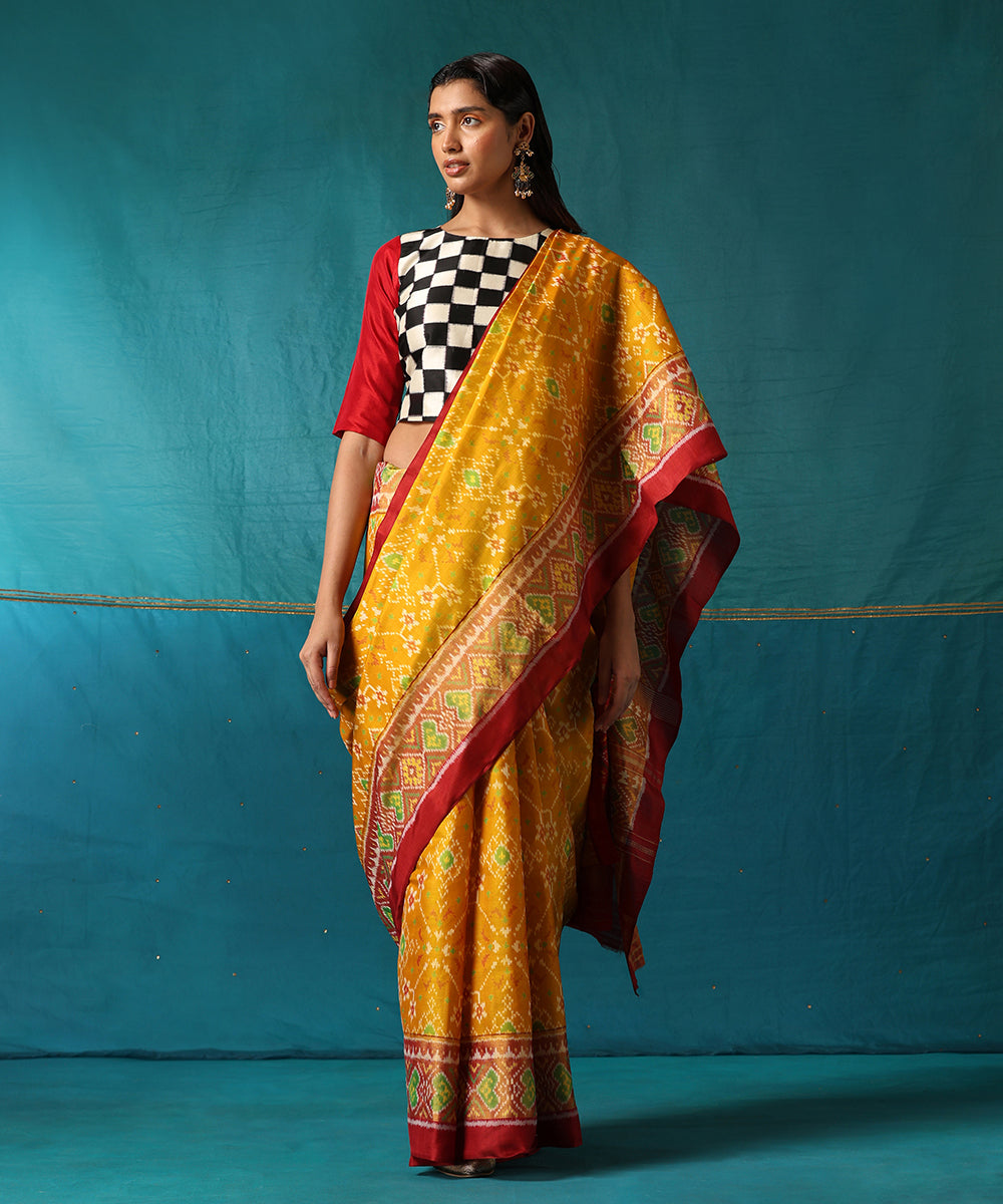 Mustard_Handloom_Pure_Mulberry_Silk_Ikat_Patola_Saree_With_Maroon_Border_And_Palla_WeaverStory02