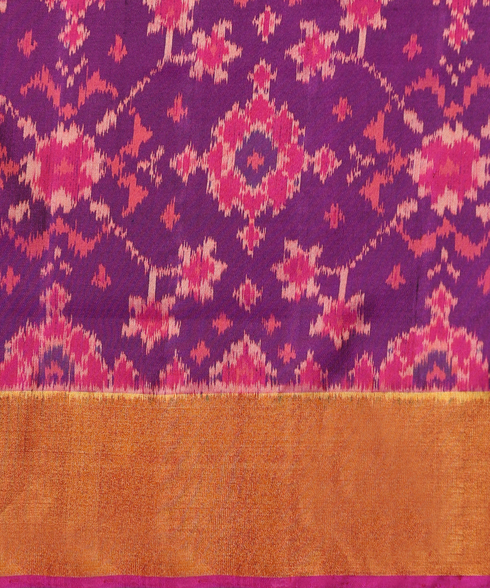 Purple_And_Pink_Handloom_Pure_Mulberry_Silk_Ikat_Patola_Saree_With_Zari_Border_WeaverStory05