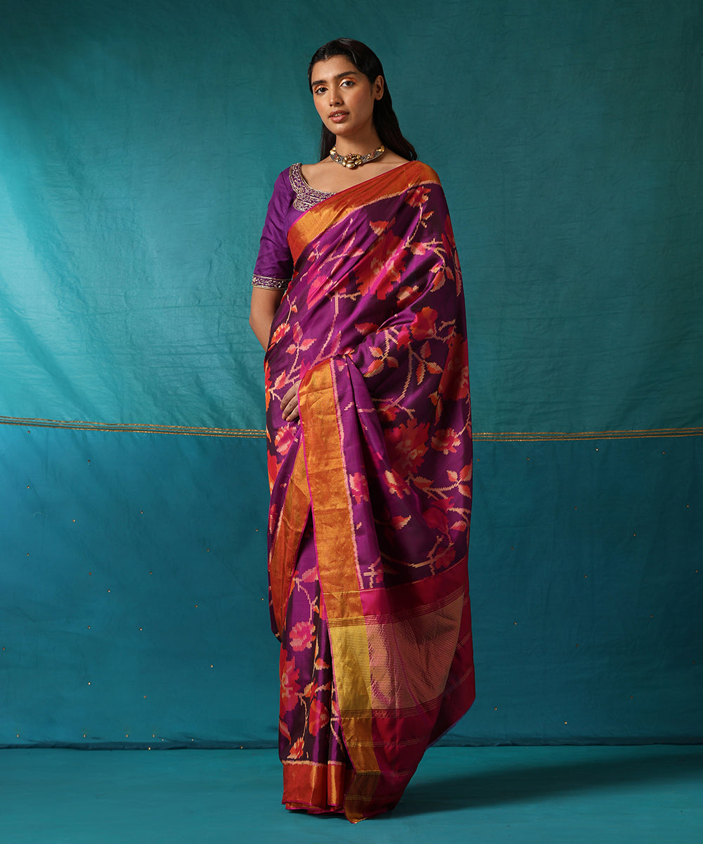 Purple_And_Pink_Handloom_Pure_Mulberry_Silk_Ikat_Patola_Saree_With_Floral_Motifs_WeaverStory02