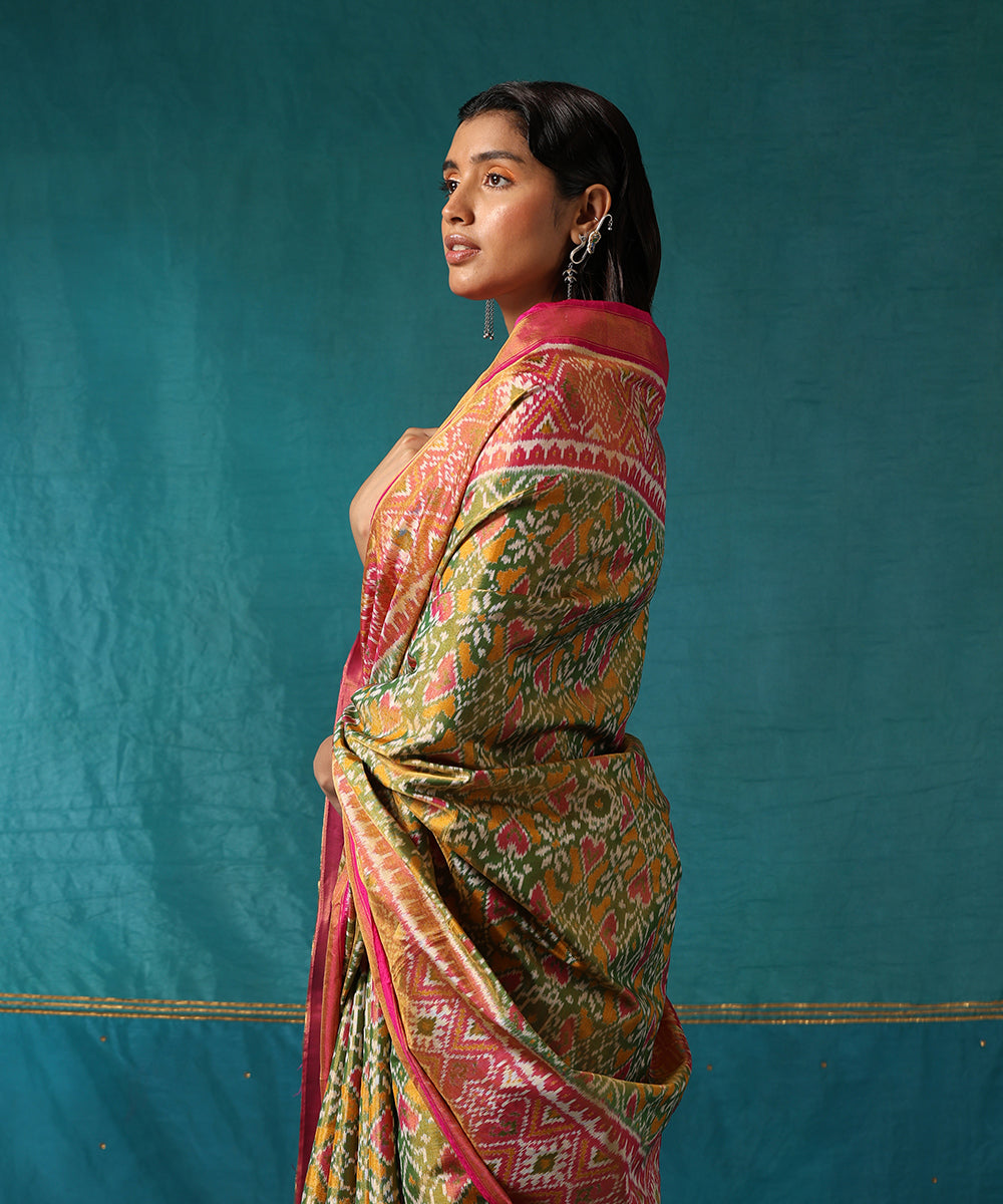 Green_And_Pink_Handloom_Pure_Mulberry_Tissue_Silk_Ikat_Patola_Saree_WeaverStory01