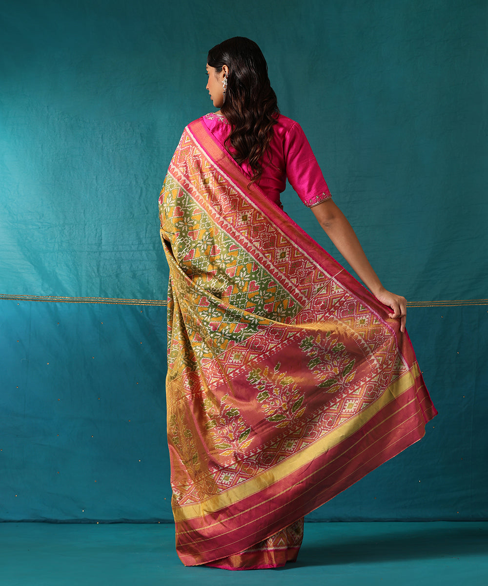 Green_And_Pink_Handloom_Pure_Mulberry_Tissue_Silk_Ikat_Patola_Saree_WeaverStory03