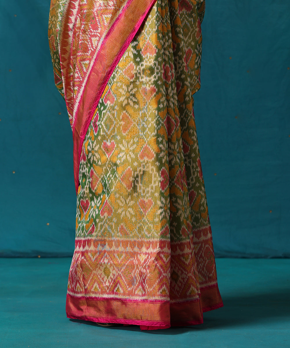 Green_And_Pink_Handloom_Pure_Mulberry_Tissue_Silk_Ikat_Patola_Saree_WeaverStory04