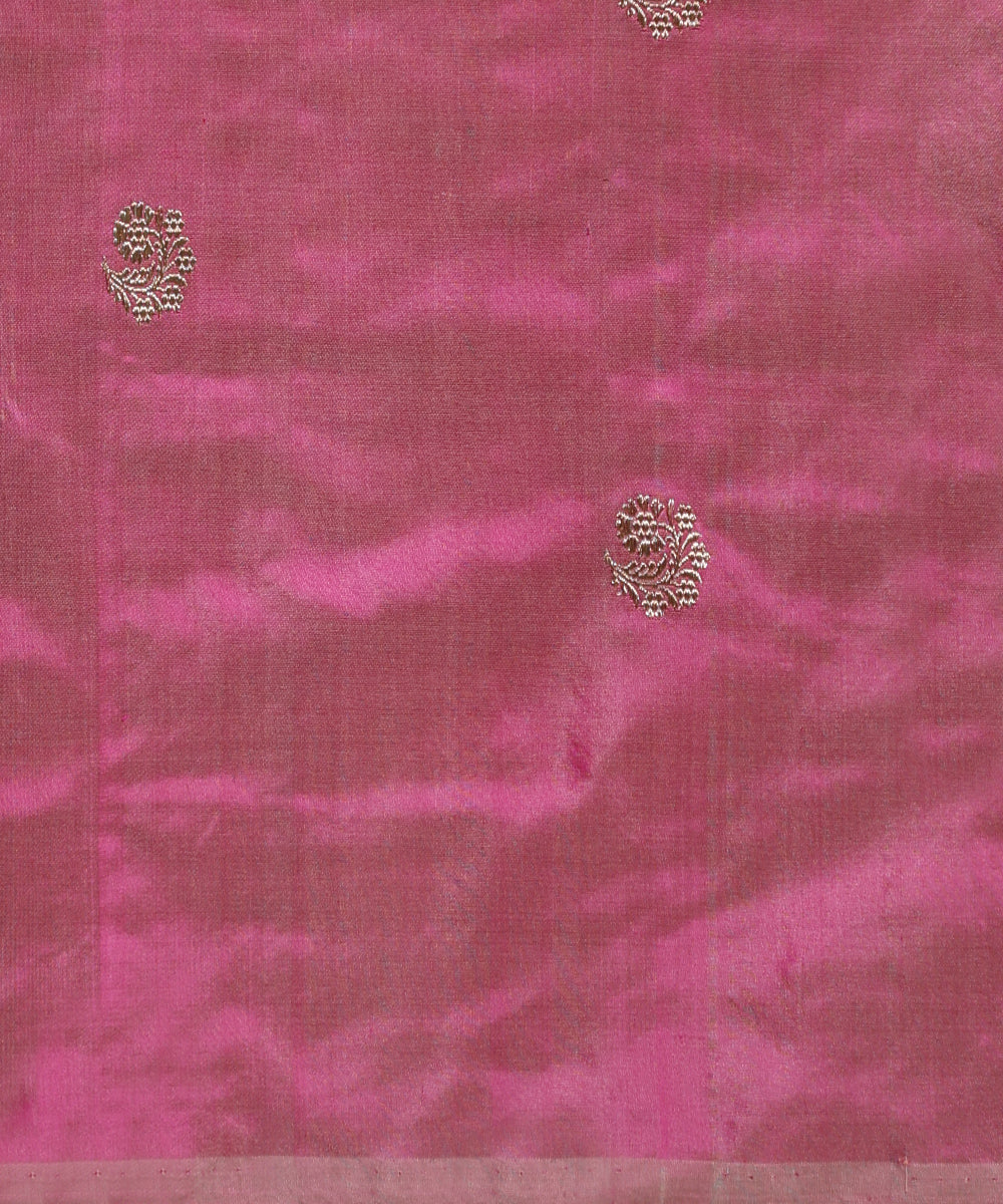 Handloom_Pink_Pure_Katan_Silk_Zari_Tanchoi_Banarasi_Saree_With_Lilac_Border_WeaverStory_05