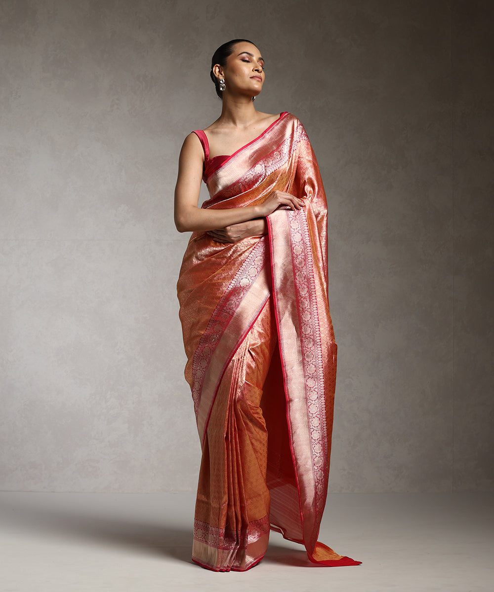 Peach_And_Gold_Handloom_Pure_Katan_Silk_Zari_Tanchoi_Banarasi_Saree_WeaverStory_01