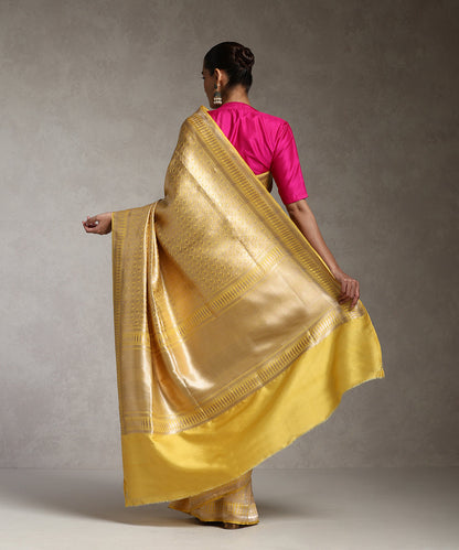 Yellow_Handloom_Pure_Katan_Silk_Kimkhab_Banarasi_Saree_With_Kairi_Motif_WeaverStory_03