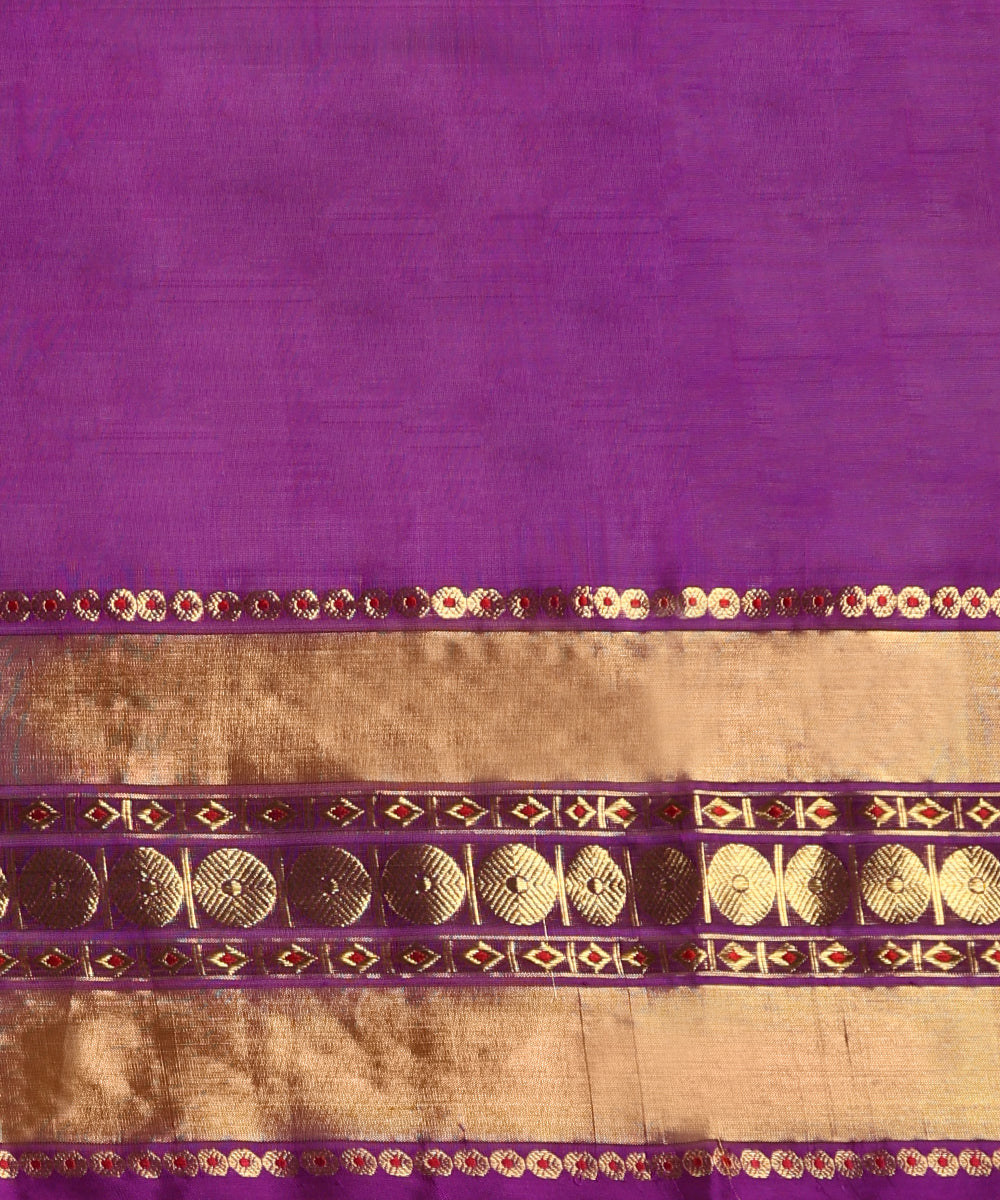 Purple_Handloom_Pure_Silk_Venkatagiri_Revival_Revival_Saree_With_Rudraksha_Border_WeaverStory_05