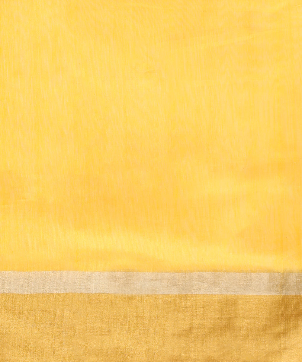 Handloom_Yellow_Plain_Pure_Cotton_Chanderi_Saree_With_Gold_Tissue_Border_WeaverStory_05