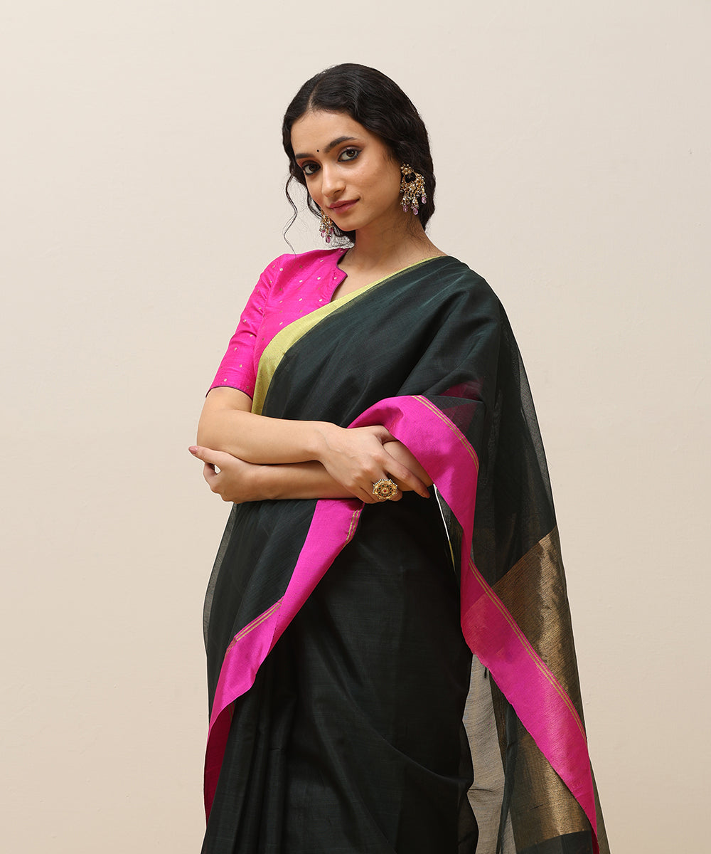 Handloom_Black_And_Green_Shot_Plain_Pure_Cotton_Chanderi_Saree_With_Border_WeaverStory_01