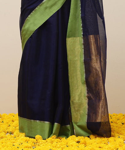 Ink_Blue_Handloom_Plain_Pure_Cotton_Chanderi_Saree_With_Green_Border_WeaverStory_04