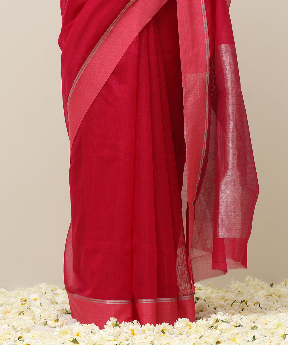 Pink_Handloom_Plain_Pure_Cotton_Chanderi_Saree_With_Peach_Border_And_Silver_Stripe_WeaverStory_04