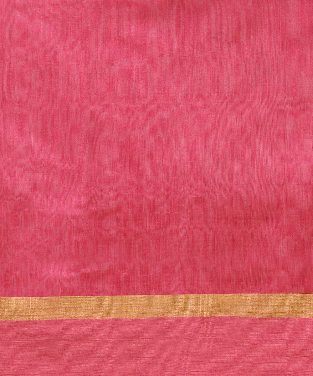 Pink_Handloom_Plain_Pure_Cotton_Chanderi_Saree_With_Peach_Border_And_Golden_Stripe_WeaverStory_05