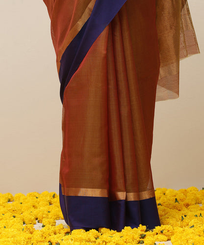 Brown_Handloom_Plain_Pure_Cotton_Chanderi_Saree_With_Blue_Border_WeaverStory_04