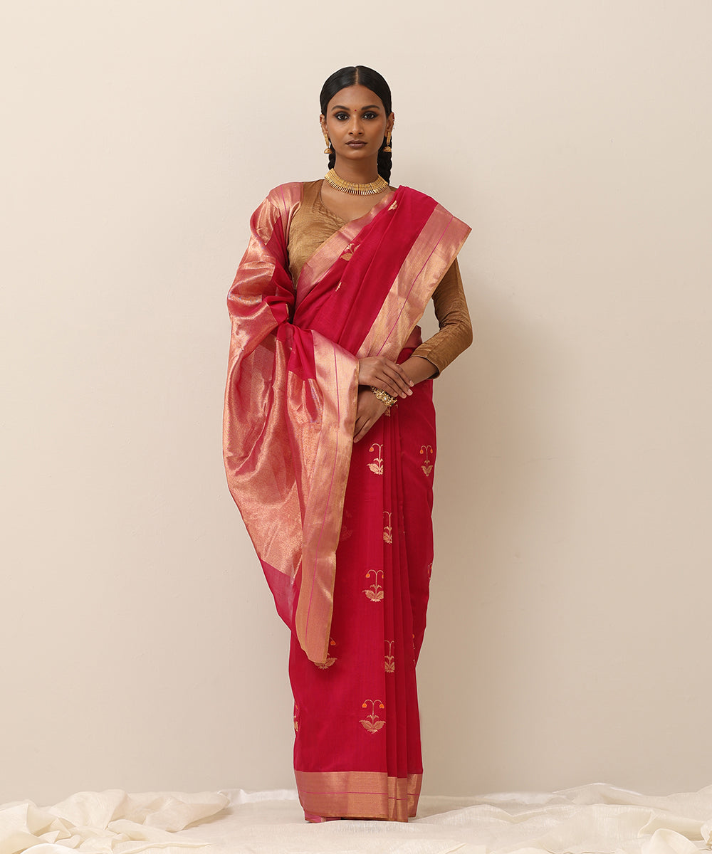 Handloom_Rani_Pure_Cotton_Chanderi_Saree_With_Boota_And_Golden_Border_WeaverStory_02