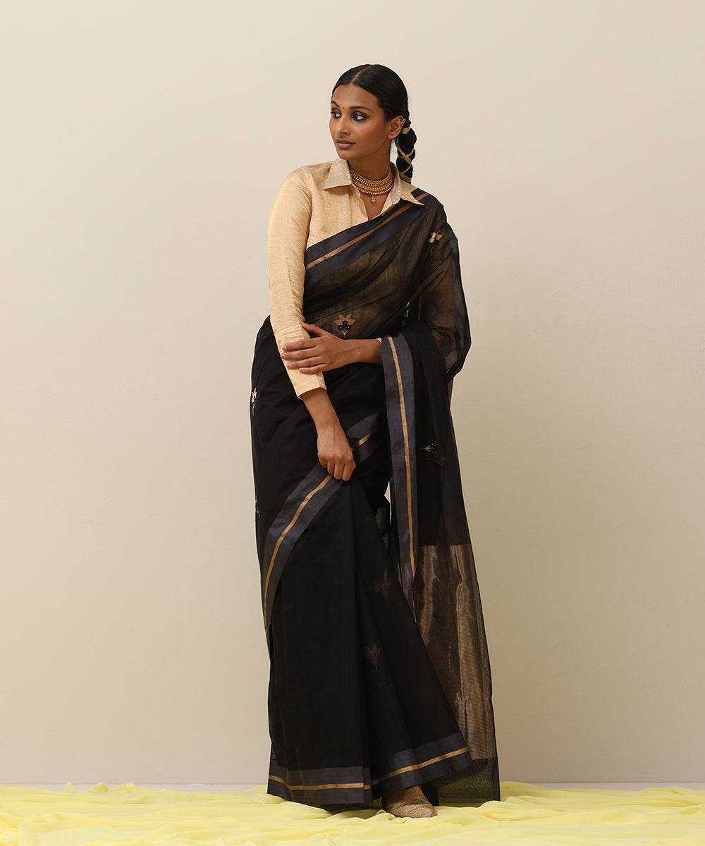 Handloom_Black_Pure_Cotton_Chanderi_Saree_With_Floral_Boota_And_Grey_Border_WeaverStory_02