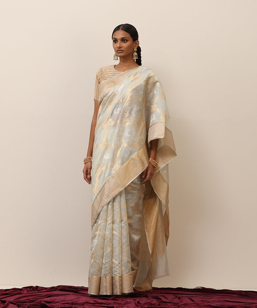 Handloom_Ice_Blue_Pure_Silk_Chanderi_Saree_With_Shikargah_Design_All_Over_WeaverStory_02