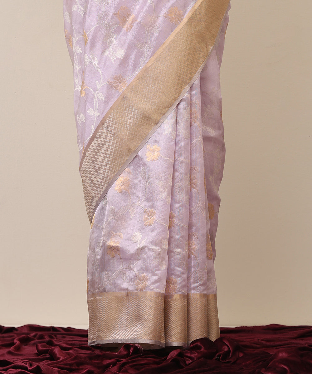 Handloom_Lavender_Pure_Chanderi_Silk_Saree_With_Floral_Jaal_Design_All_Over_WeaverStory_04