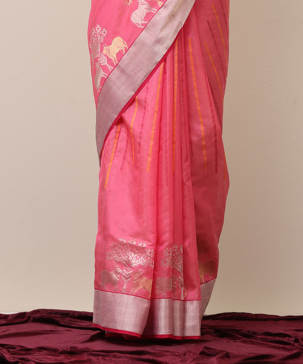 Handloom_Cream_Pure_Silk_Chanderi_Saree_With_Nandi_Motif_And_Silver_Border_Pink_Salvage_WeaverStory_04