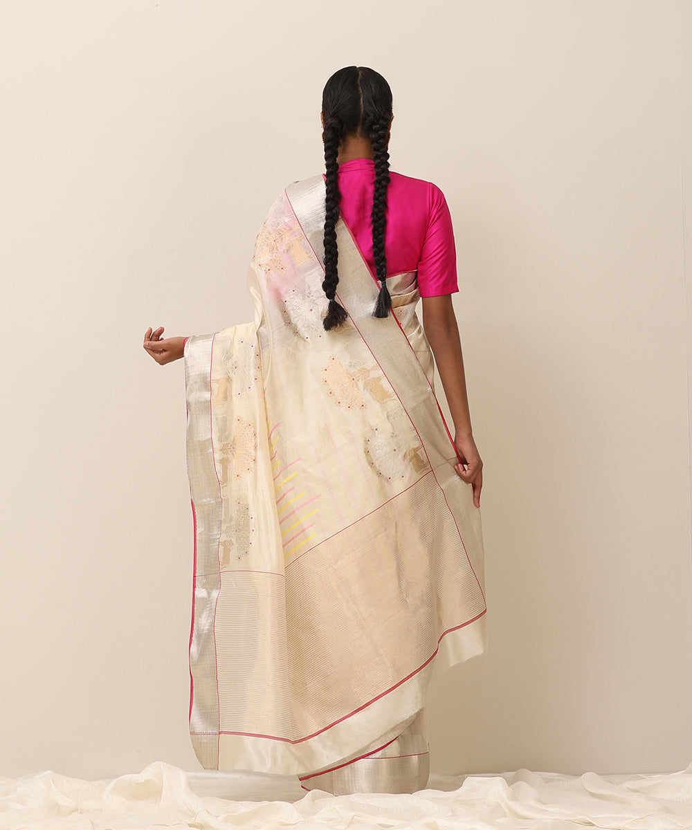 Handloom_Pink_Pure_Silk_Chanderi_Saree_With_Nandi_Motif_And_Silver_Border_Pink_Salvage_WeaverStory_03