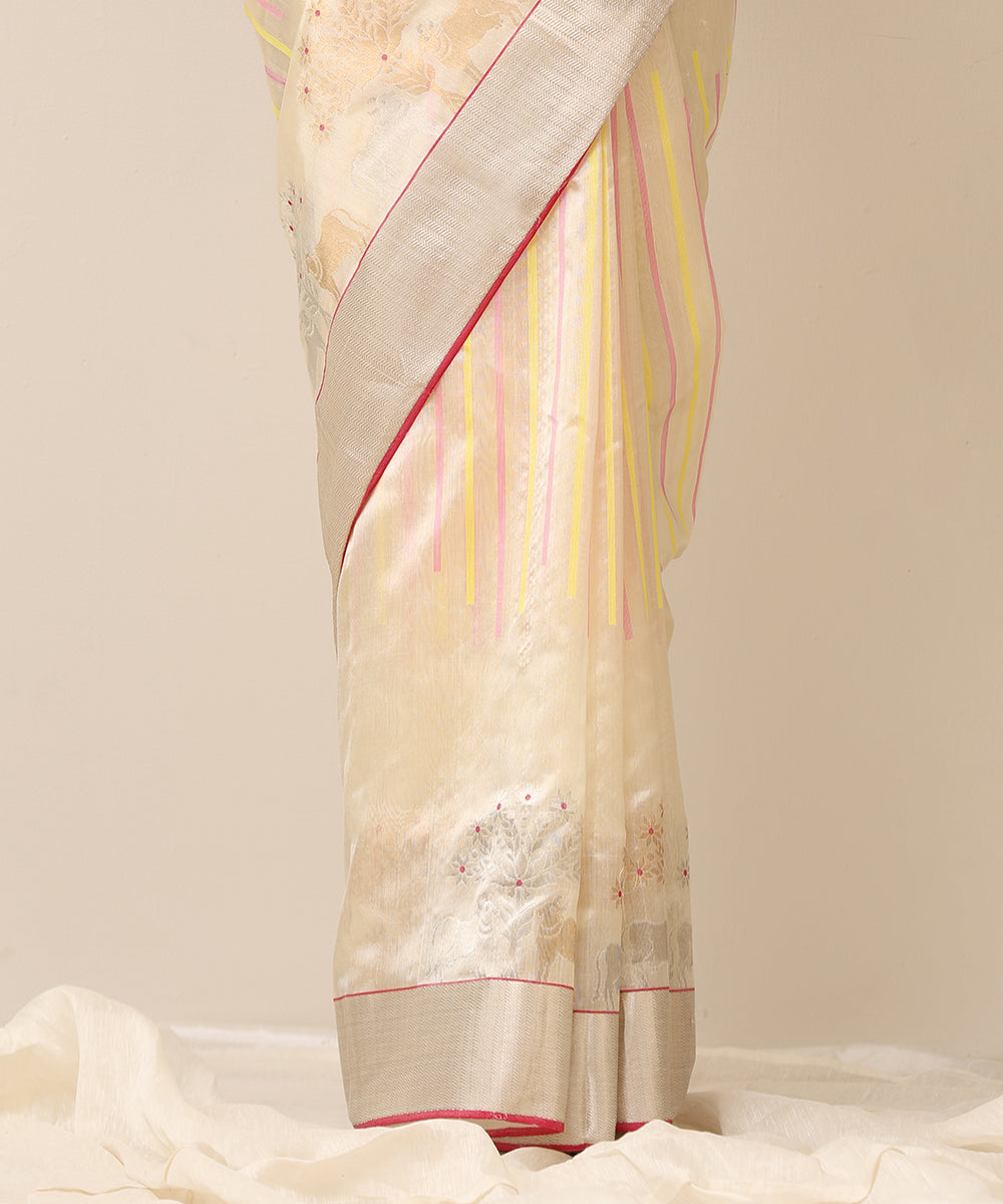 Handloom_Pink_Pure_Silk_Chanderi_Saree_With_Nandi_Motif_And_Silver_Border_Pink_Salvage_WeaverStory_04