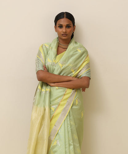 Handloom_Light_Green_Pure_Silk_Chanderi_Saree_With_Love_Birds_Motif_WeaverStory_01