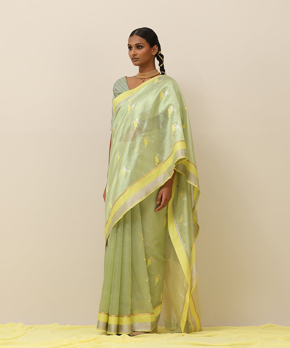 Handloom_Light_Green_Pure_Silk_Chanderi_Saree_With_Love_Birds_Motif_WeaverStory_02