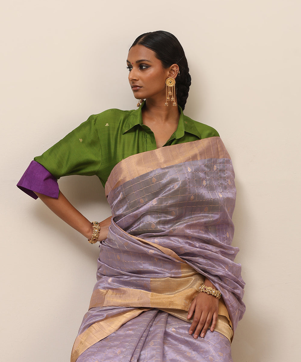 Lavender_Handloom_Pure_Silk_Chanderi_Saree_With_All_Over_Golden_Checks_And_Small_Boota_WeaverStory_01