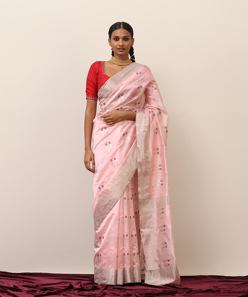 Handloom_Baby_Pink_Pure_Chanderi_Saree_With_Twin_Boota_Motif_And_Silver_Border_WeaverStory_02