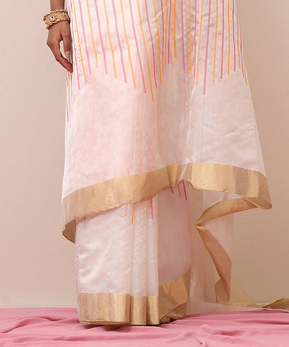 Handllom_White_Pure_Chanderi_Saree_With_Vertical_Meena_Pattern_And_Golden_Border_WeaverStory_04