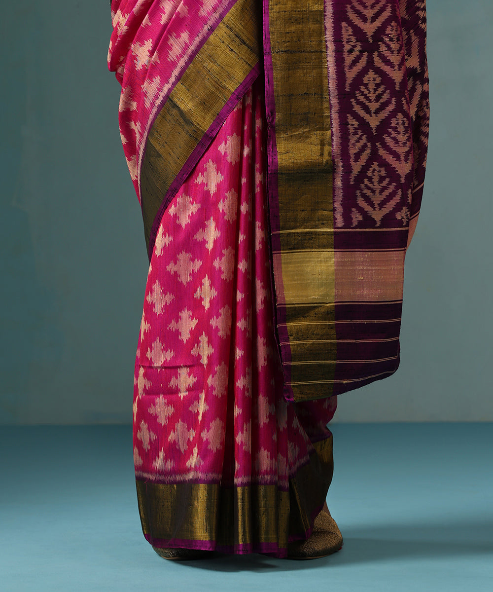 Handloom_Pink_Pure_Raw_Silk_Ikat_Patola_Saree_With_purple_Border_And_Palla_WeaverStory_04